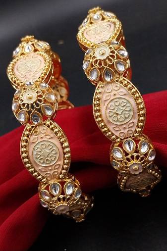 Peach medallion kundan infinity bangles