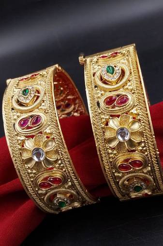 Floral motif gold kada pair