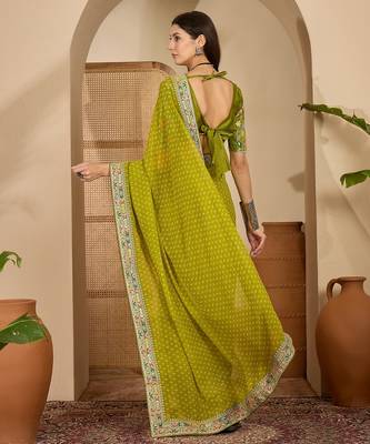 Women's green georgette bandhni saree with unstitched blouse piece 3