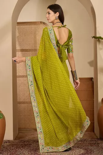 Women's green georgette bandhni saree with unstitched blouse piece