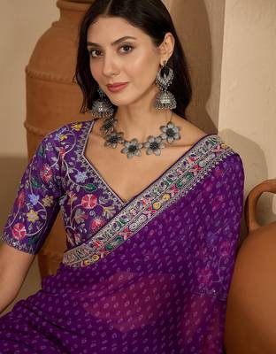 Women's purple georgette bandhni saree with unstitched blouse piece 2