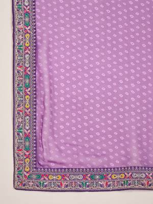 Women's purple georgette bandhni saree with unstitched blouse piece 5