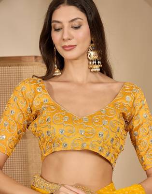 Women's gold georgette bandhni saree with unstitched blouse piece 4