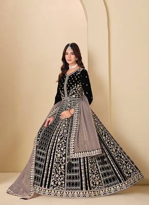 Black embroidered sequence velvet anarkali suit 3