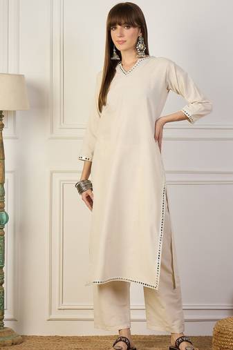 Off-white women kurta pant set