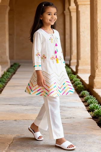 White embroidered cotton kurti set