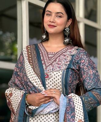 Teal women kurta pant dupatta set 4