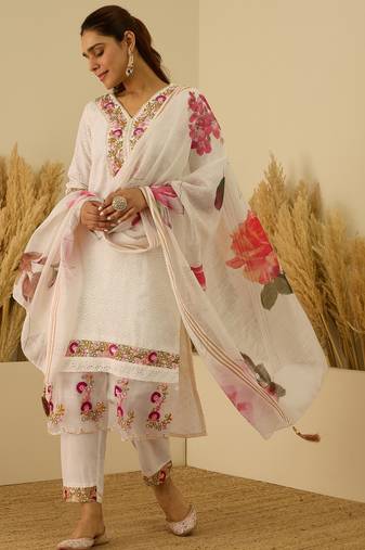 White women kurta pant dupatta set