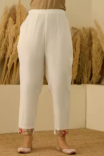 White women kurta pant dupatta set