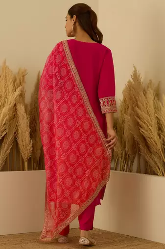 Pink women kurta pant dupatta set