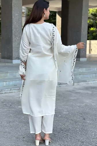 White women kurta pant dupatta set