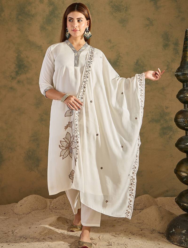 White women kurta pant dupatta set