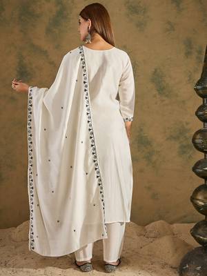 White women kurta pant dupatta set 2