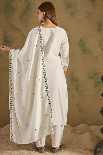 White women kurta pant dupatta set