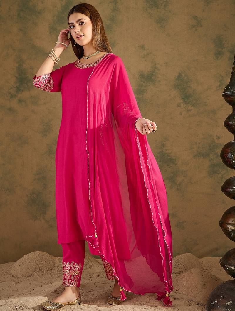 Pink women kurta pant dupatta set