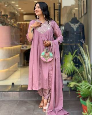 onion pink embroidered chinnon kurti set with viscose bottom & dupatta 2