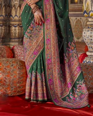 Dark green silk blend printed saree with unstitched blouse piece 3