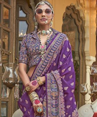 Purple silk blend printed saree with unstitched blouse piece 4