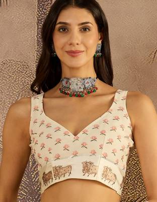 Cream georgette printed saree with unstitched blouse piece 4