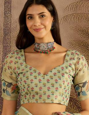 Pista silk blend cotton printed saree with unstitched blouse piece 4