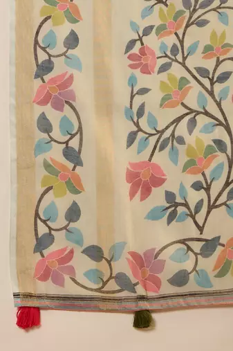 Cream silk blend cotton printed saree with unstitched blouse piece