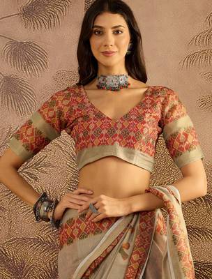 Cream silk blend cotton printed saree with unstitched blouse piece 4