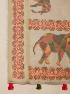 Cream silk blend cotton printed saree with unstitched blouse piece 5