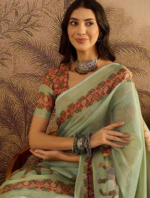 Green silk blend cotton printed saree with unstitched blouse piece 2