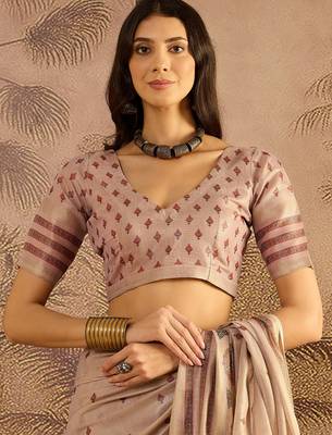 Lilac silk blend cotton printed saree with unstitched blouse piece 4