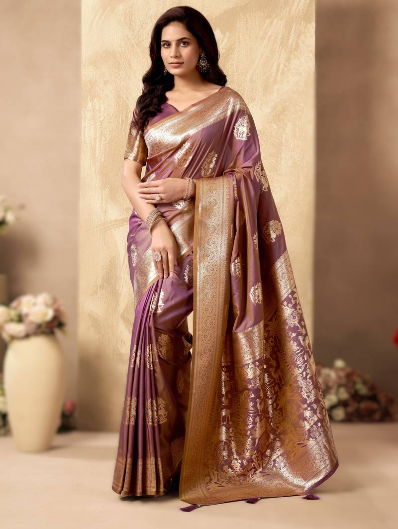 Onion pink rich pallu silk saree with zhallar border – a masterpiece of tradition & elegance