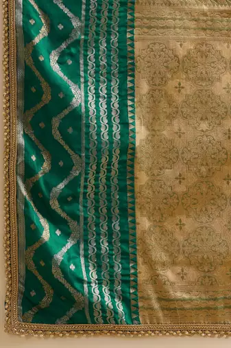 green silk blend blend zari saree with unstitched blouse piece