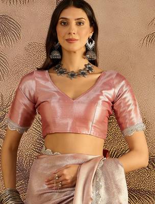 pink silk blend blend zari saree with unstitched blouse piece 4