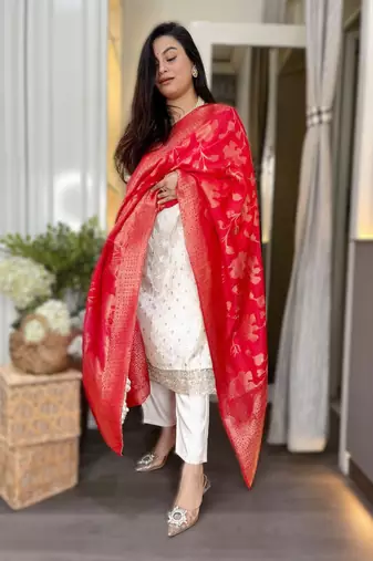 off white chanderi jacquard embroidered kurti pant set with dupatta