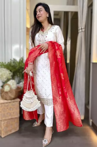 off white chanderi jacquard embroidered kurti pant set with dupatta