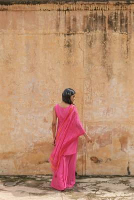   pink embroidered viscose silk kurta set with dupatta 3
