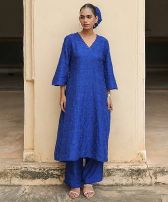 blue embroidered viscose silk kurta set 1