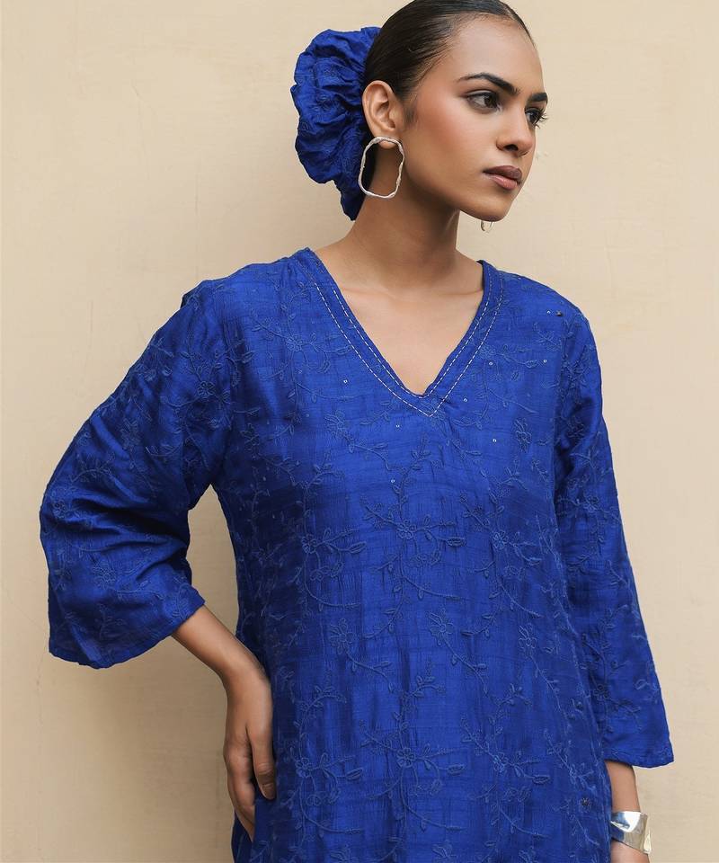 blue embroidered viscose silk kurta set