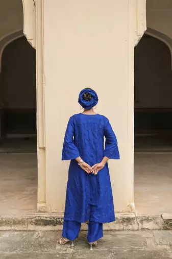 blue embroidered viscose silk kurta set