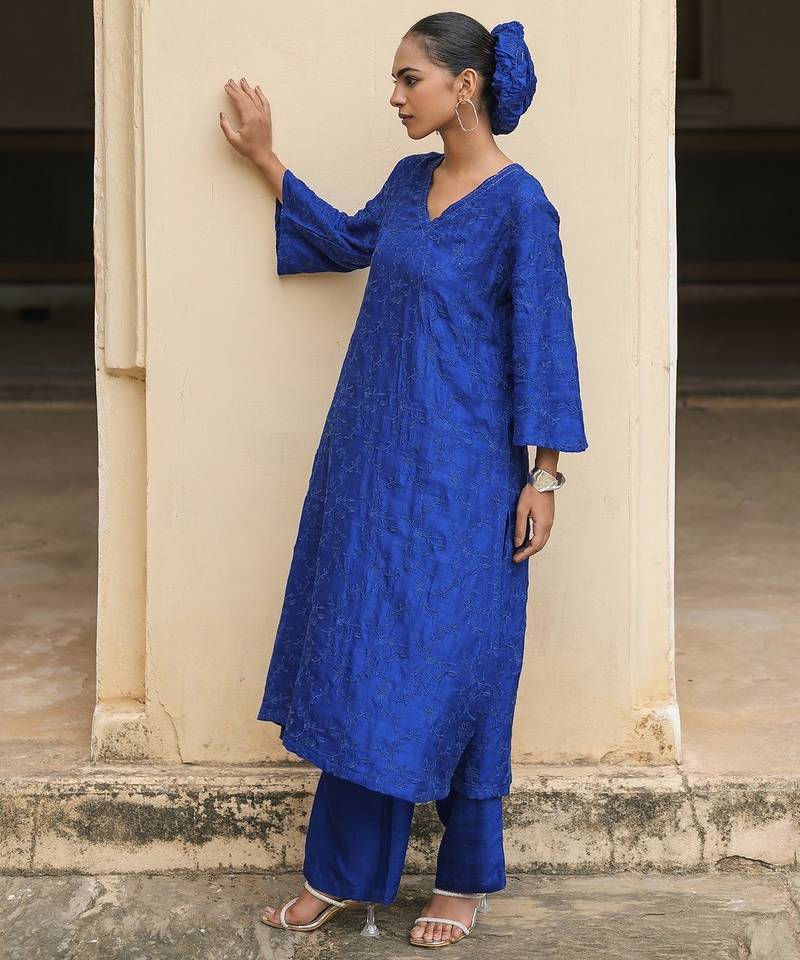 blue embroidered viscose silk kurta set