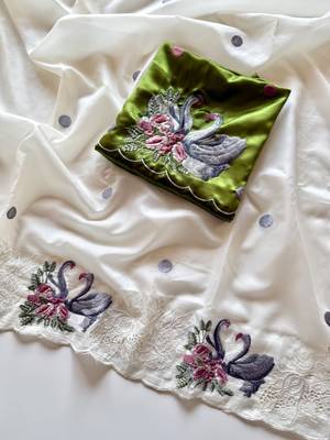 White Color Crystal Tissue Silk Embroidered Saree 3