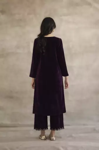 purple velvet embroidered kurti pant set with organza dupatta