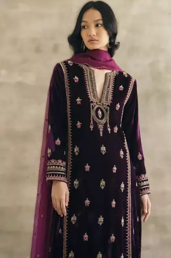 purple velvet embroidered kurti pant set with organza dupatta