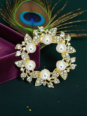 Gold plated cubic zircon wreath saree pin 1