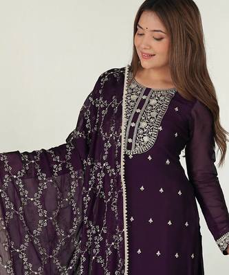 Women's georgette sequins embroidered kurta pant with dupatta set 3