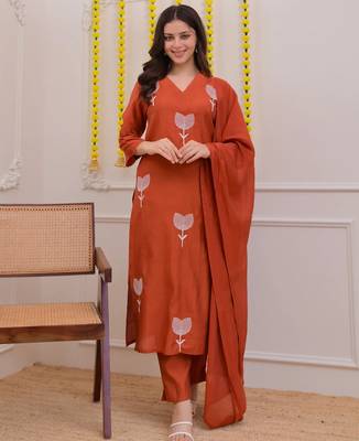 Women's cotton blend floral embroidered kurta pant with dupatta set 1