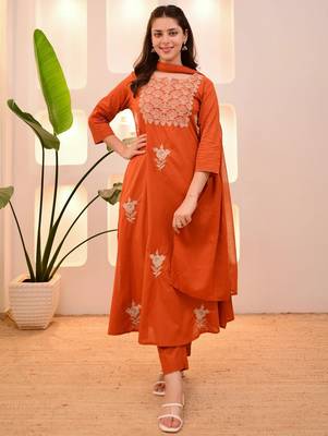 Women's cotton blend floral embroidered kurta pant with dupatta set 1