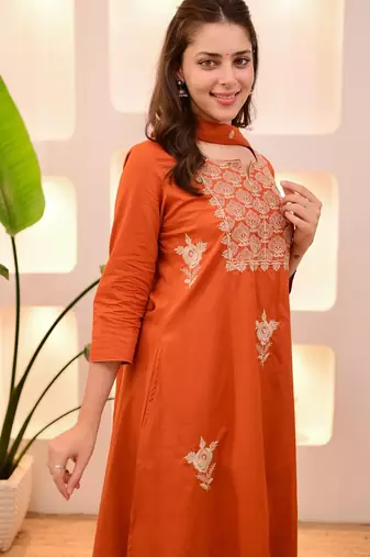 Women's cotton blend floral embroidered kurta pant with dupatta set