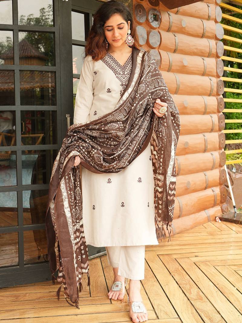 Women's cotton blend embroidered kurta pant with printed dupatta set