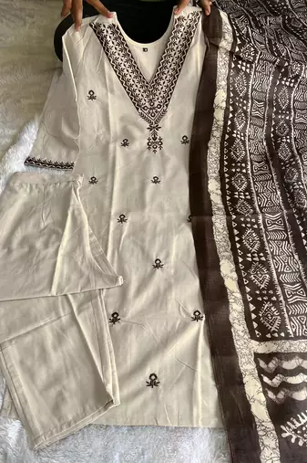 Women's cotton blend embroidered kurta pant with printed dupatta set