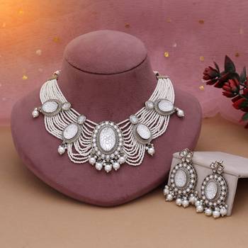 White color kundan necklace set 1